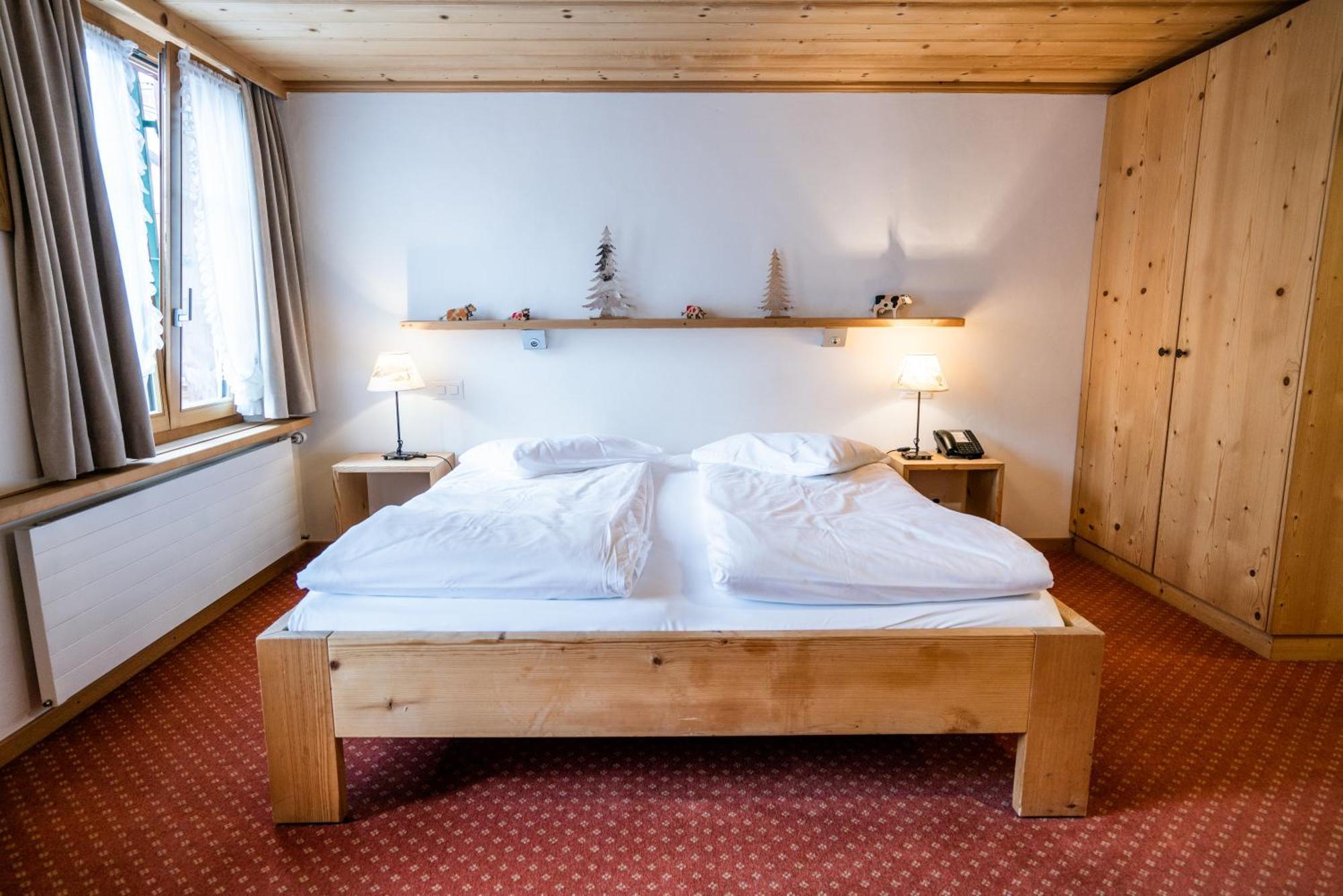 Posthotel Rössli Gstaad Kültér fotó