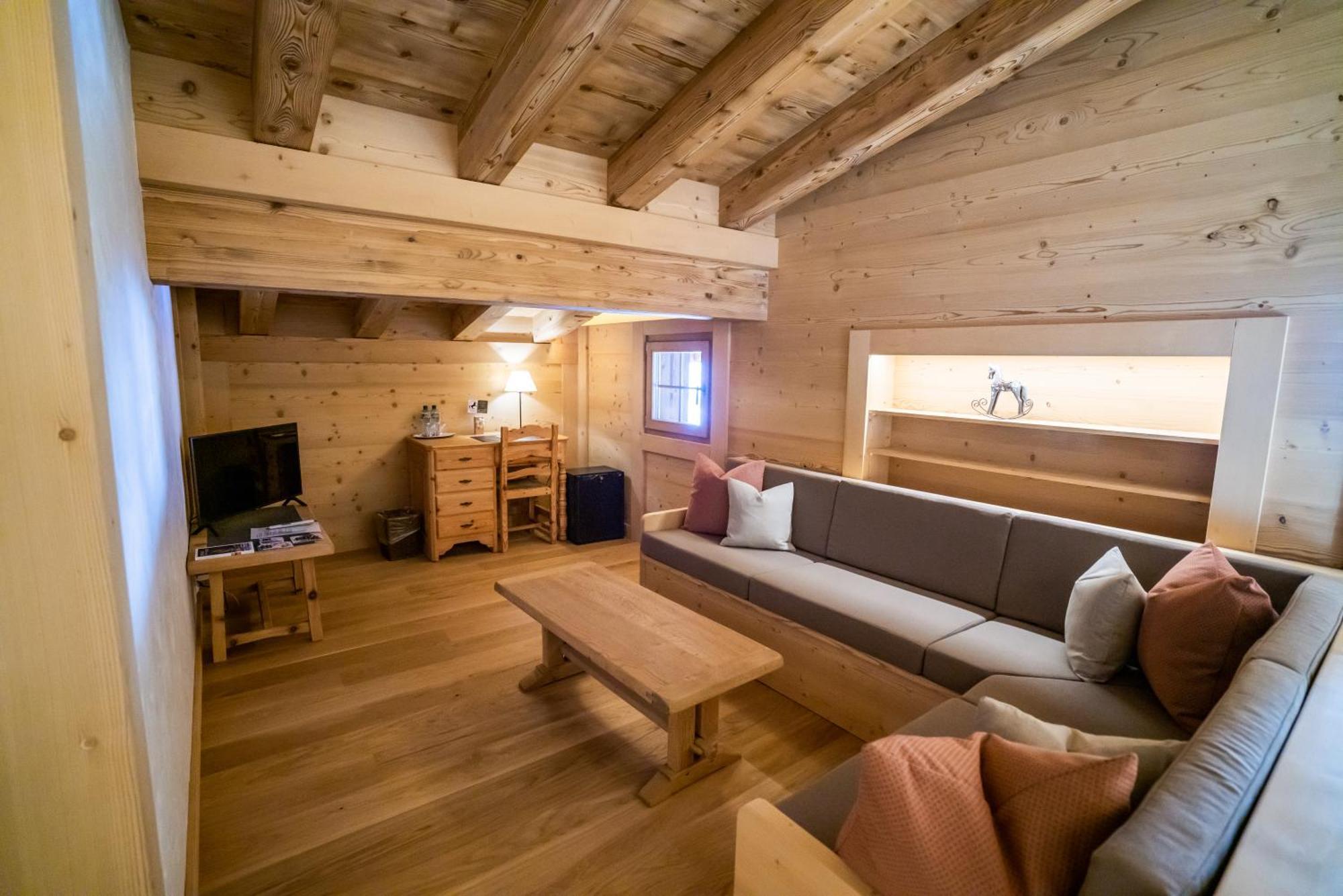 Posthotel Rössli Gstaad Kültér fotó