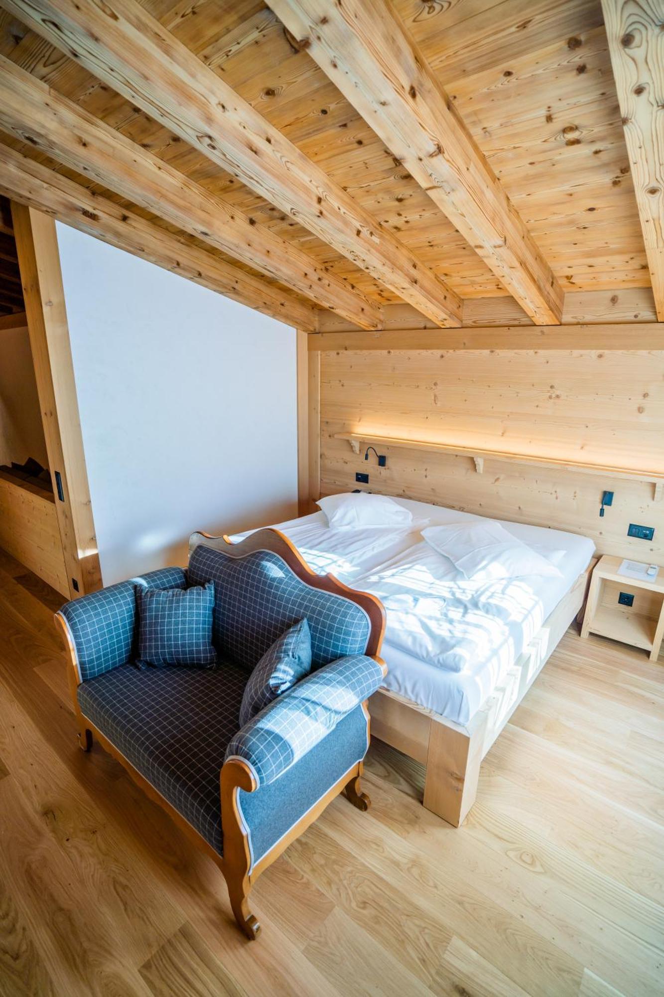 Posthotel Rössli Gstaad Kültér fotó