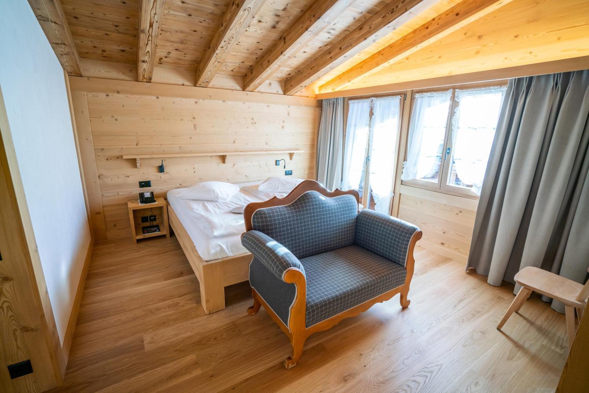 Posthotel Rössli Gstaad Kültér fotó