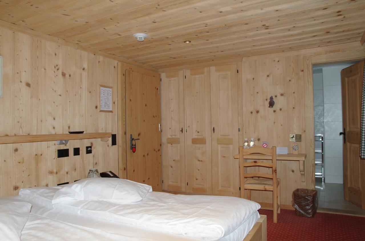 Posthotel Rössli Gstaad Kültér fotó